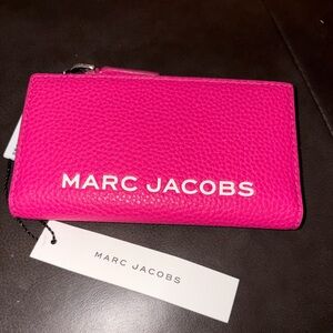 NWT Marc Jacobs Fuchsia  Pink Wallet